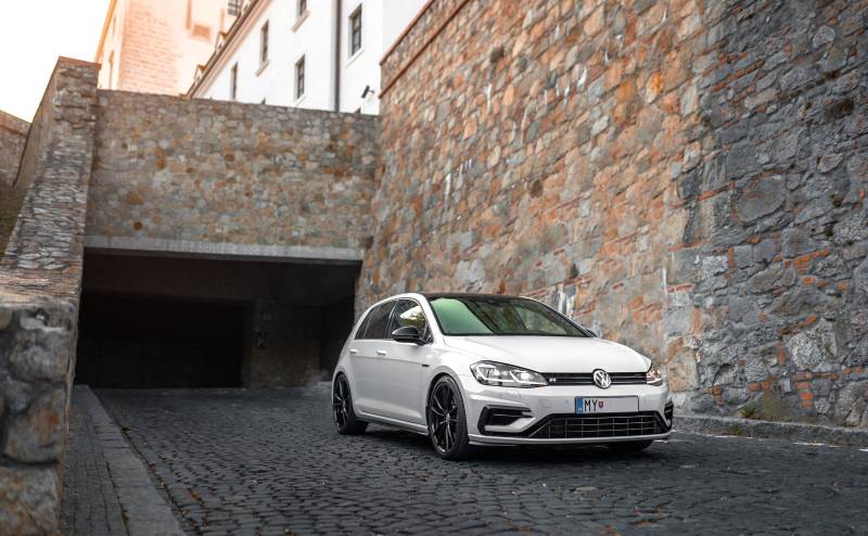 Pneus pour Volkswagen Golf pas chers à Montpellier dans l'Hérault