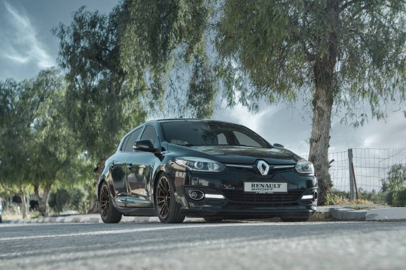 Pneus pour Renault Megane pas chers à Montpellier dans l'Hérault